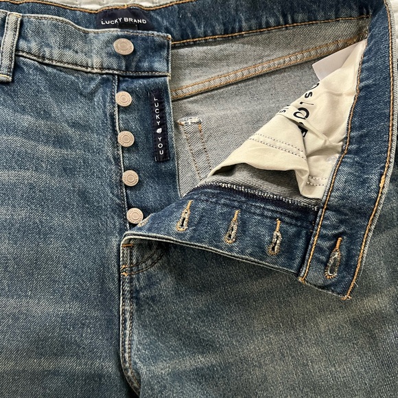 Lucky Brand 90’s Loose Jeans - Picture 5 of 7